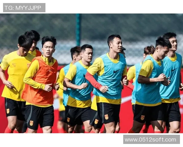 国足迎战乌兹别克全力争胜进球大战期待精彩瞬间