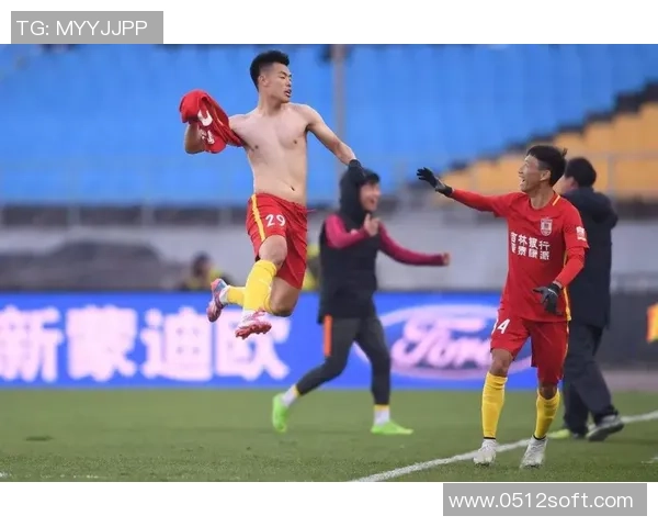 哈兰德的足球传奇之路：从青涩少年到世界顶级射手的成长故事